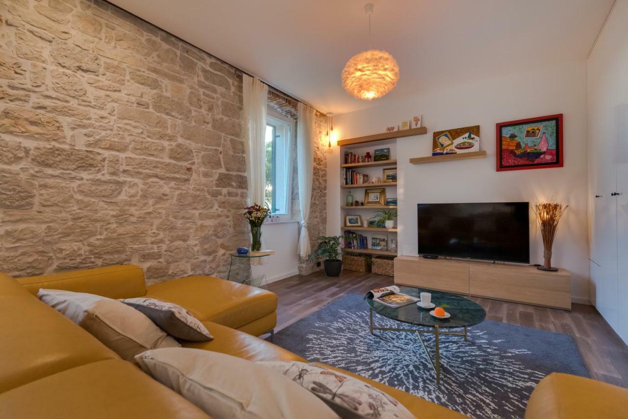 Apartment Oliveto シベニク エクステリア 写真