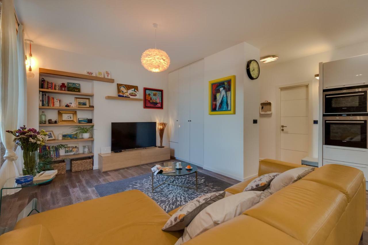 Apartment Oliveto シベニク エクステリア 写真